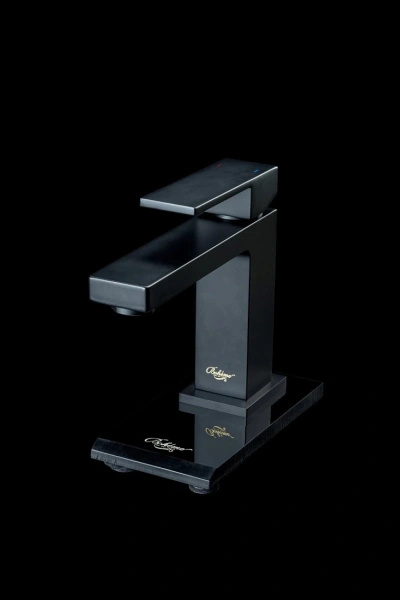 смеситель для раковины boheme qubic 471-b черный матовый