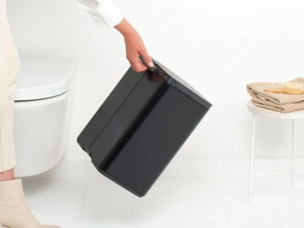 Мусорное ведро Brabantia Bo 230363 12 л, матовый черный