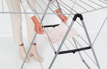 сушилка для белья brabantia hangon 403484 серый металлик