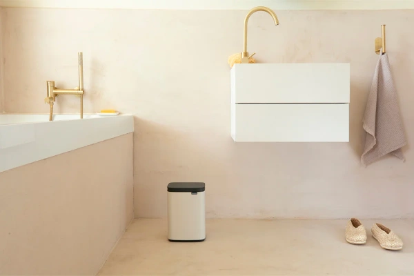 Мусорное ведро Brabantia Bo 234088 4 л, бежевое