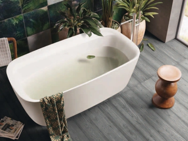 акриловая ванна hatria y8ah25 170x78 см, отдельностоящая, со сливом-переливом, цвет белый матовый